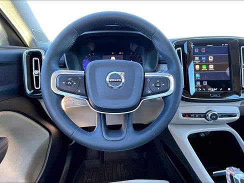 Used 2023 Volvo XC40 B5 Plus w/ Protection Package image 7