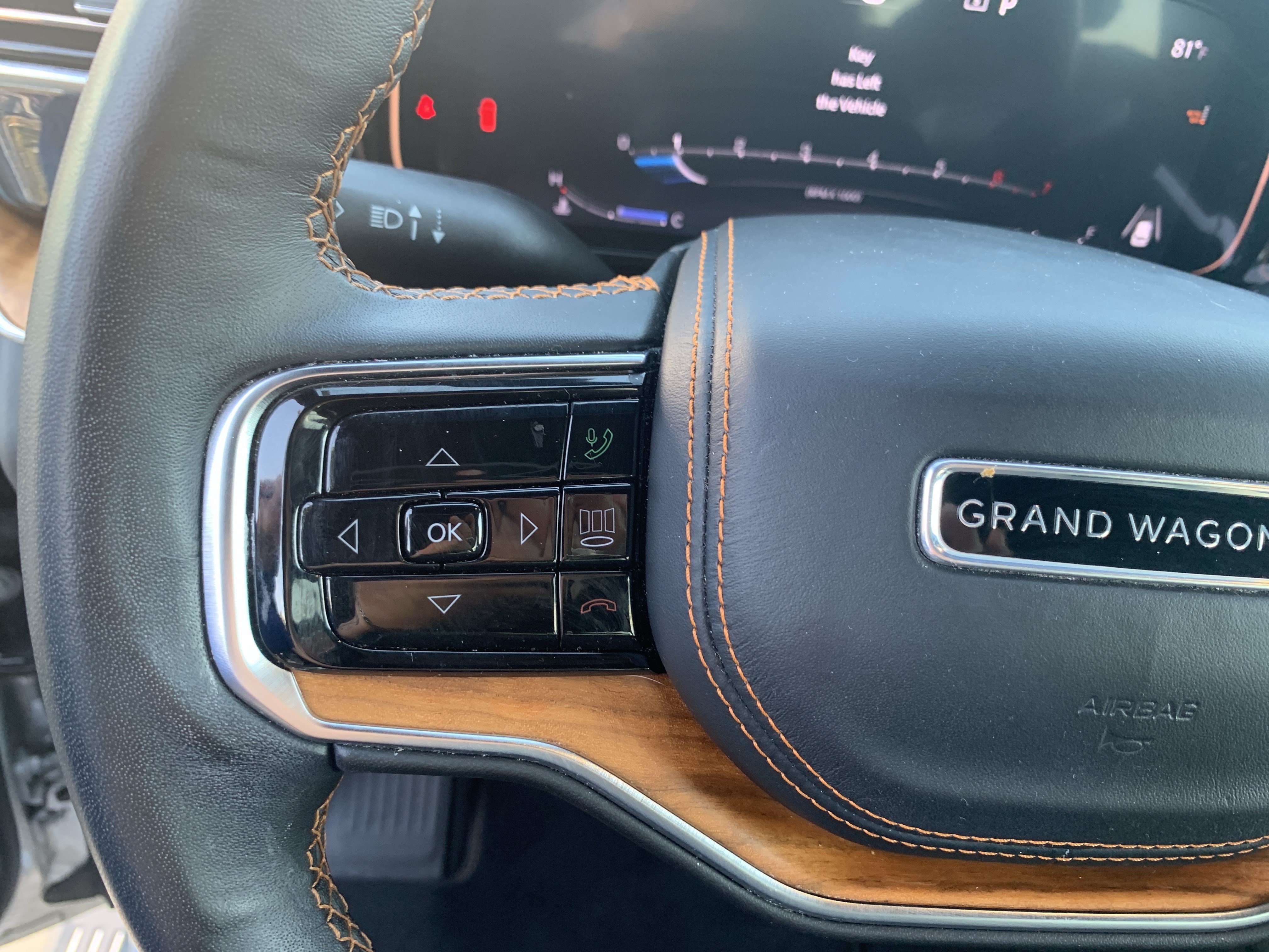 Used 2024 Jeep Grand Wagoneer Series III w/ Rear Seat Video Group 1 AWD/4WD image 19