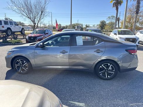 Certified 2024 Nissan Sentra SV image 7