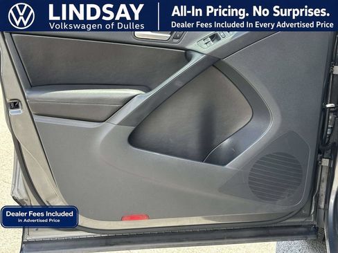 Used 2013 Volkswagen Tiguan SE AWD/4WD image 9