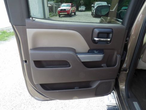 Used 2014 Chevrolet Silverado 1500 LTZ Z71 w/ LTZ Plus Package AWD/4WD image 8