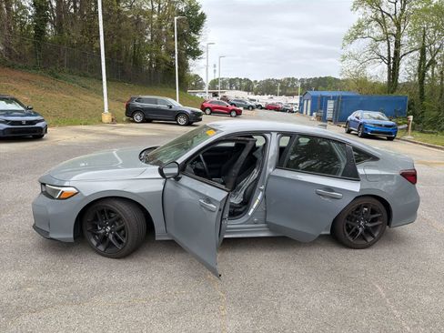 Used 2025 Honda Civic Sport image 17