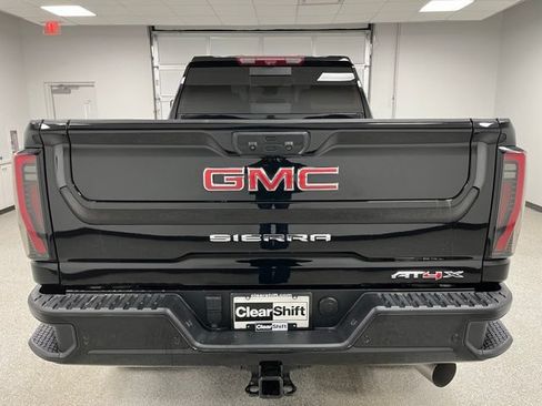 Used 2024 GMC Sierra 2500 AT4X AWD/4WD image 13