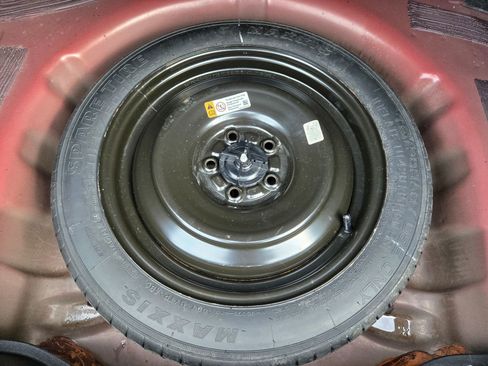 Used 2019 Ford Fusion Titanium image 21