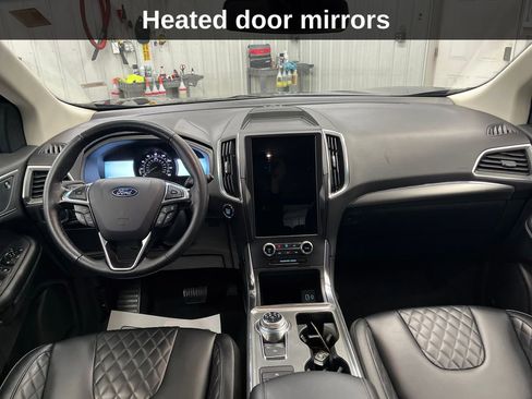 Used 2024 Ford Edge Titanium image 18