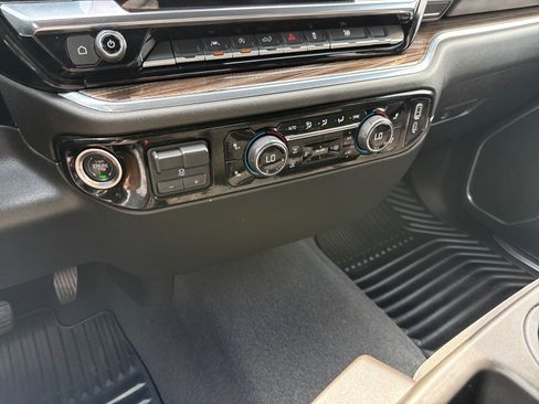 Used 2025 Chevrolet Silverado 1500 LT image 20