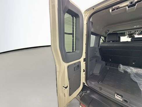 New 2026 INEOS Grenadier Fieldmaster Edition image 42