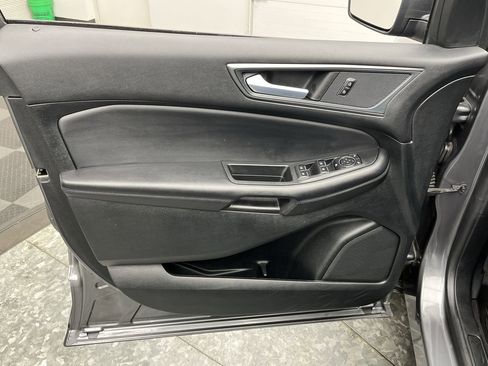 Certified 2024 Ford Edge SE w/ Cargo Accessory Package image 7