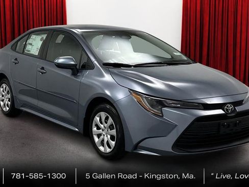 Used 2024 Toyota Corolla LE FWD image 3