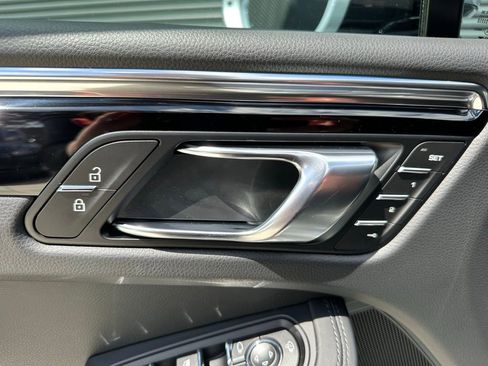 Used 2026 Porsche Macan S image 20