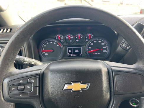 Used 2024 Chevrolet Silverado 2500 Custom w/ Custom Value Package image 19