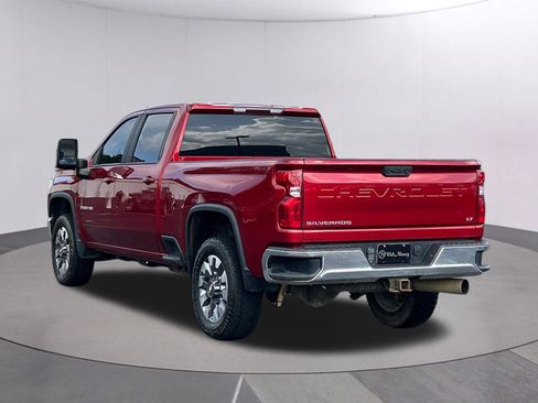Used 2022 Chevrolet Silverado 2500 LT w/ Convenience Package AWD/4WD image 3