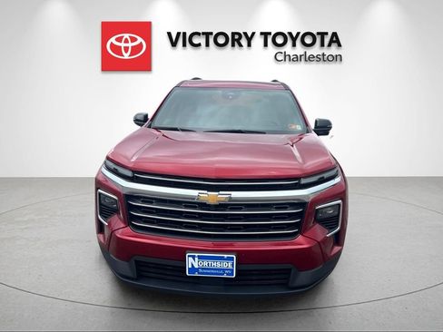 Used 2025 Chevrolet Traverse LT w/ LPO, Floor Liner Package AWD/4WD image 3