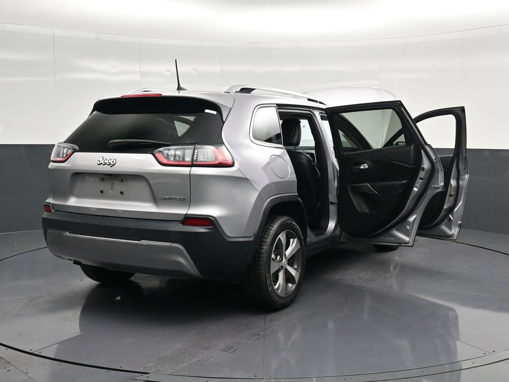 Used 2020 Jeep Cherokee Limited FWD image 39