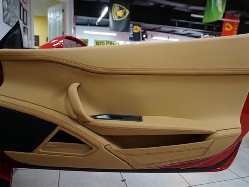 Used 2010 Ferrari 458 Italia Coupe RWD image 21