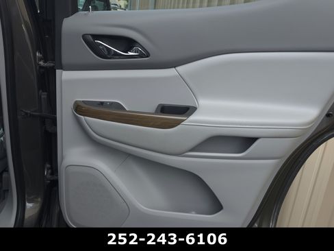 Used 2019 GMC Acadia SLE FWD image 39