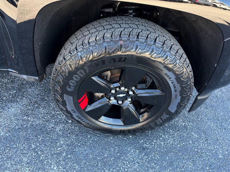 Used 2018 Chevrolet Colorado LT w/ Redline Special Edition RWD image 10