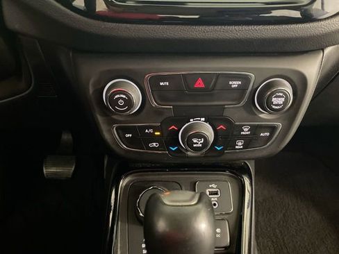 Used 2018 Jeep Compass Limited AWD/4WD image 42