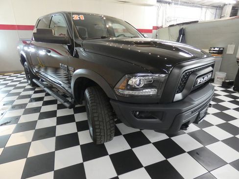 Used 2021 RAM 1500 Warlock AWD/4WD image 3