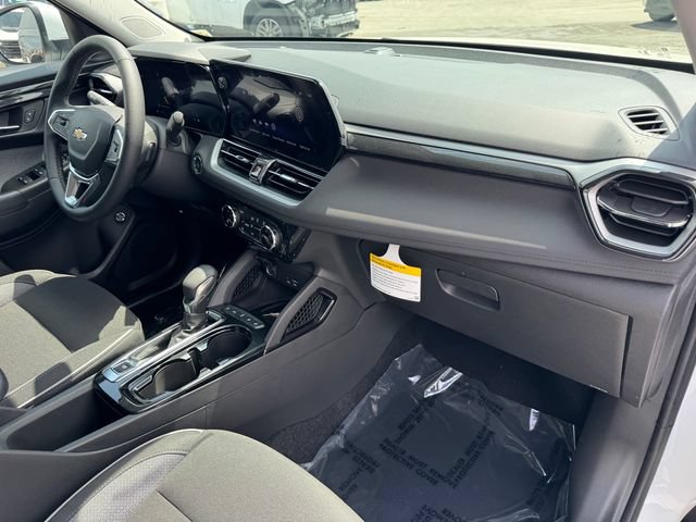 New 2026 Chevrolet TrailBlazer LT w/ Convenience Package FWD image 6