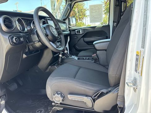 Used 2023 Jeep Wrangler Unlimited Sport AWD/4WD image 11