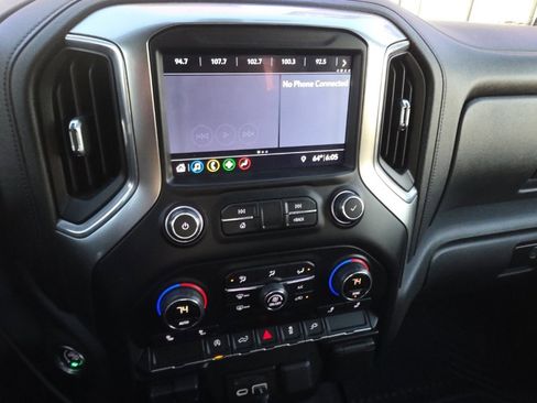 Used 2019 Chevrolet Silverado 1500 LT w/ Texas Edition image 11