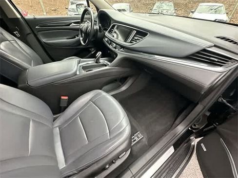 Used 2018 Buick Enclave Premium w/ Experience Buick Package image 25
