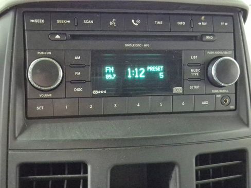 Used 2008 Dodge Grand Caravan SE FWD image 17