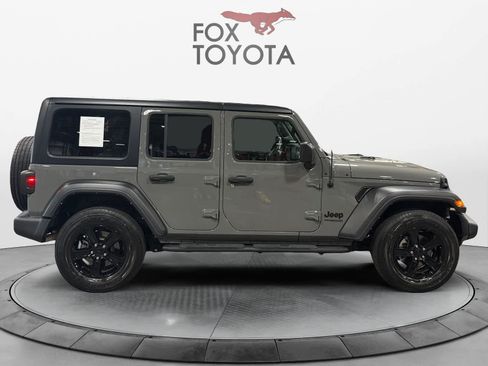 Used 2022 Jeep Wrangler Unlimited Sport AWD/4WD image 7