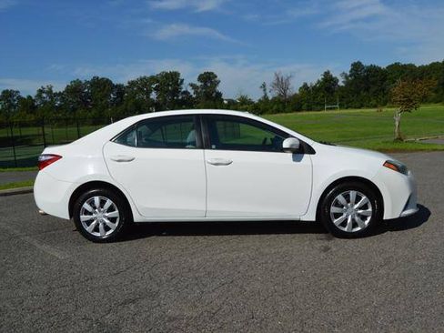 Used 2015 Toyota Corolla LE FWD image 54