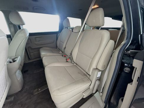 Used 2021 Kia Sedona LX image 24