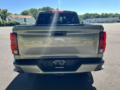 Used 2023 Chevrolet Colorado LT w/ LT Convenience Package RWD image 4