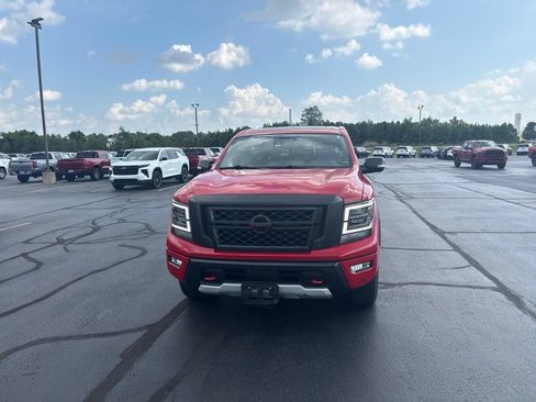 Used 2024 Nissan Titan PRO-4X w/ Pro-4x Convenience Package AWD/4WD image 5