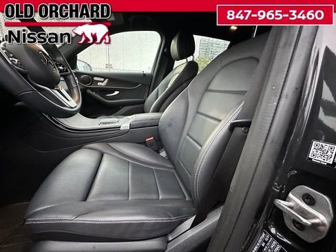 Used 2022 Mercedes-Benz GLC 300 4MATIC image 11