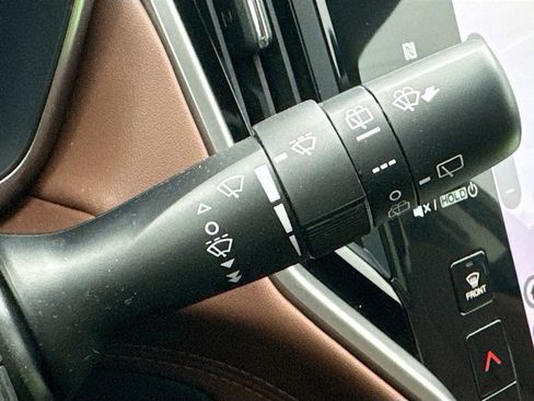 Used 2021 Subaru Outback Touring w/ Popular Package #2 image 14