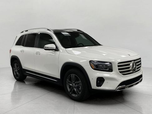 Certified 2026 Mercedes-Benz GLB 250 4MATIC image 1