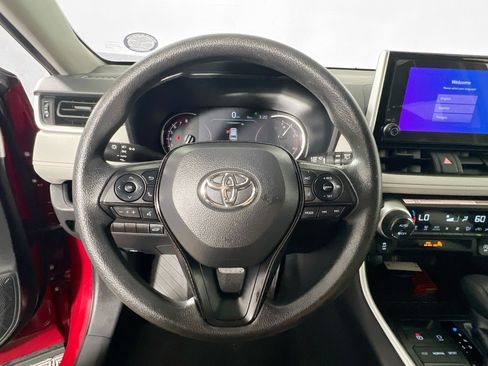 Used 2025 Toyota RAV4 XLE w/ Convenience Package FWD image 17