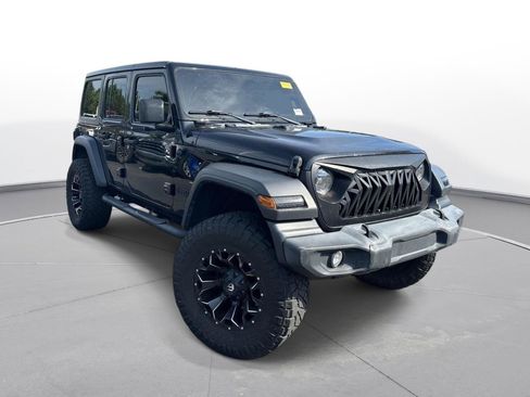 Used 2020 Jeep Wrangler Unlimited Sport AWD/4WD image 4