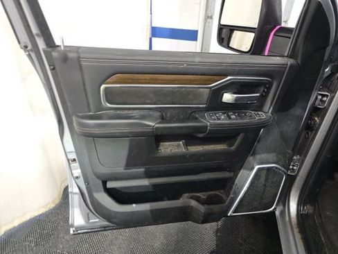 Used 2024 RAM 2500 Laramie image 11