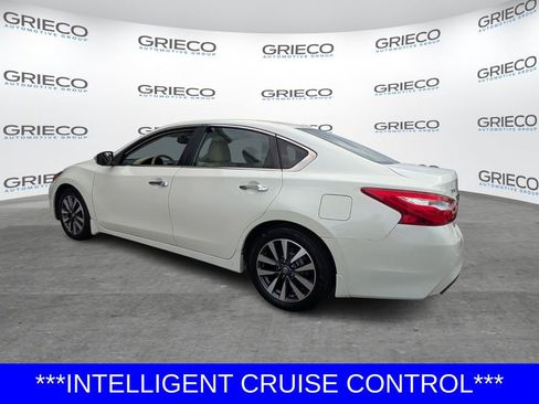 Used 2017 Nissan Altima 2.5 SL w/ Technology Package image 5