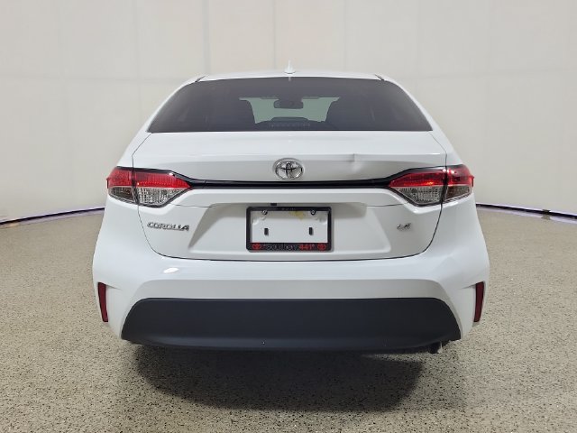 Used 2025 Toyota Corolla LE FWD image 6