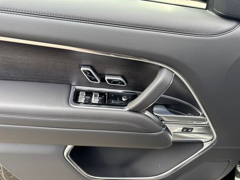 New 2026 Land Rover Range Rover SE AWD/4WD image 11