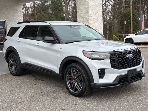 New 2026 Ford Explorer ST-Line w/ ST-Line Street Pack image 21