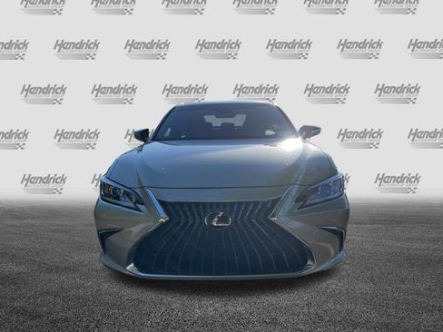 Used 2024 Lexus ES 350 w/ Premium Package FWD image 3