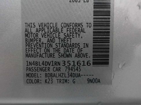 Used 2024 Nissan Altima 2.5 SV image 29