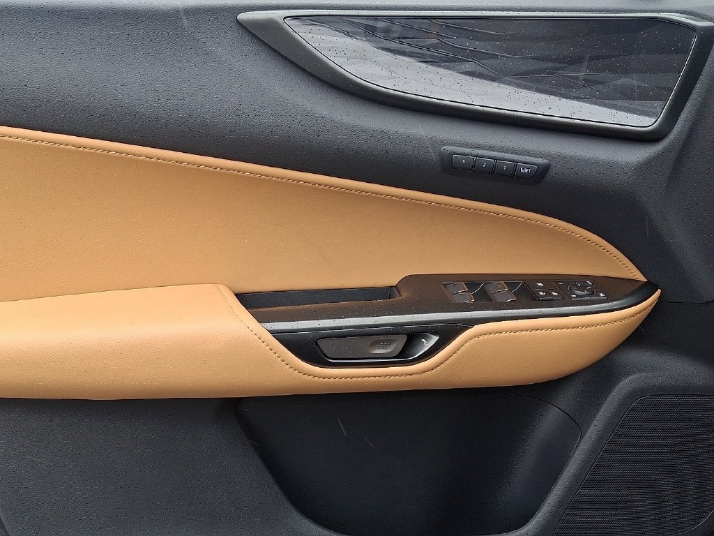 Used 2026 Lexus NX 350h AWD w/ Cold Area Package image 13