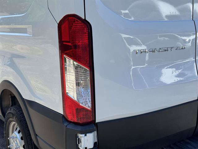 Used 2023 Ford Transit 250 Medium Roof AWD w/ Load Area Protection Package image 28