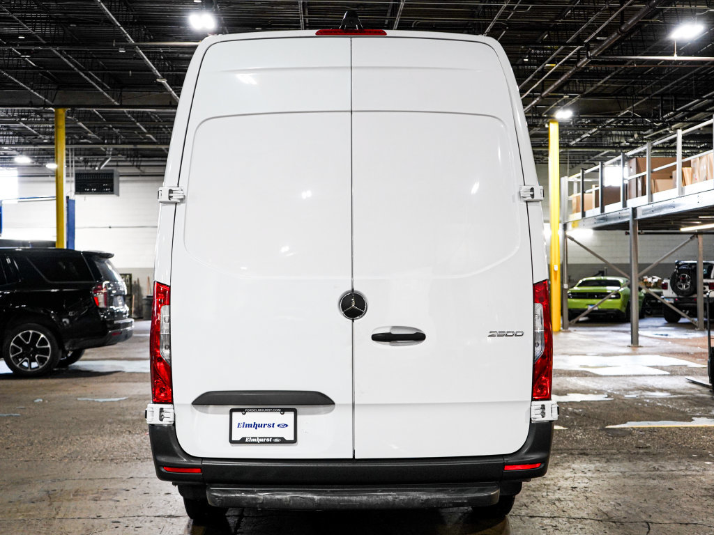 Used 2023 Mercedes-Benz Sprinter 2500 image 5