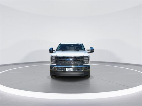 Used 2024 Ford F250 Lariat w/ Lariat Ultimate Package image 3