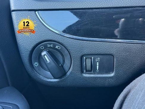 Used 2017 Dodge Grand Caravan SE image 28